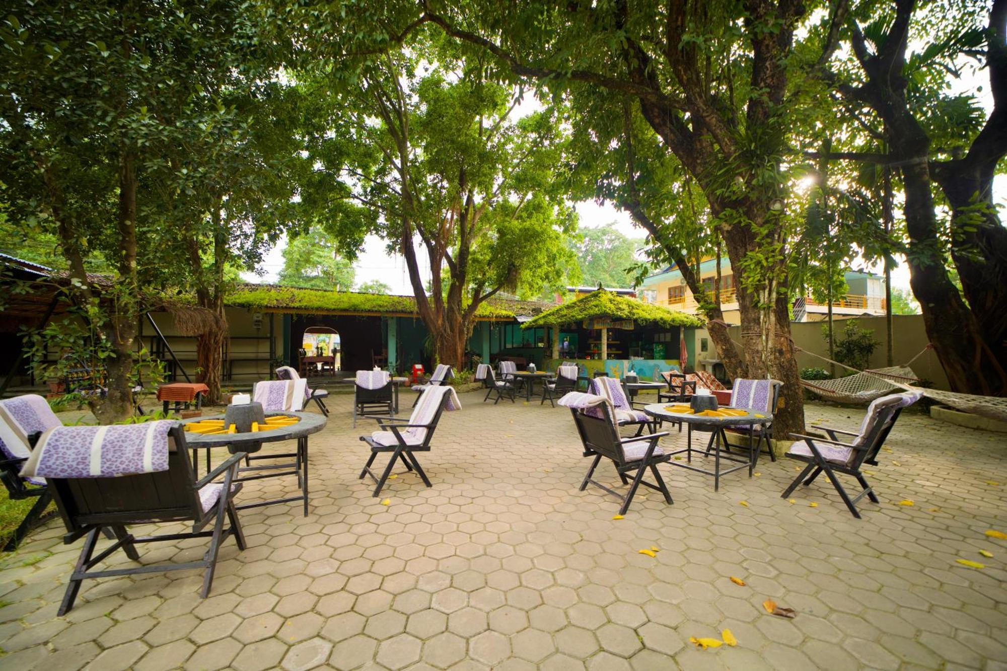 Chitwan Gaida Lodge - Animal Lovers & Birdwatchers Paradise 사우라하 외부 사진